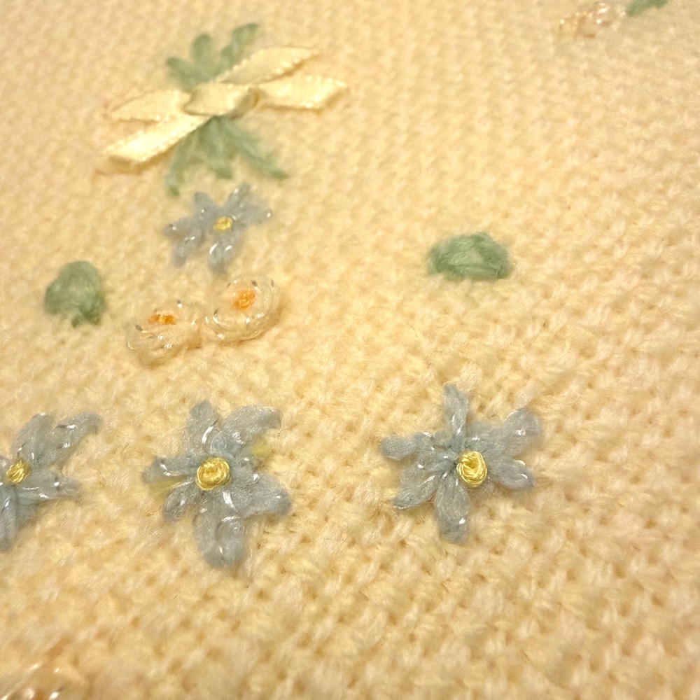 The Three Weavers Vintage Yellow Handwoven Baby Blanket Floral Satin Trim 30x38 - Picture 2 of 5